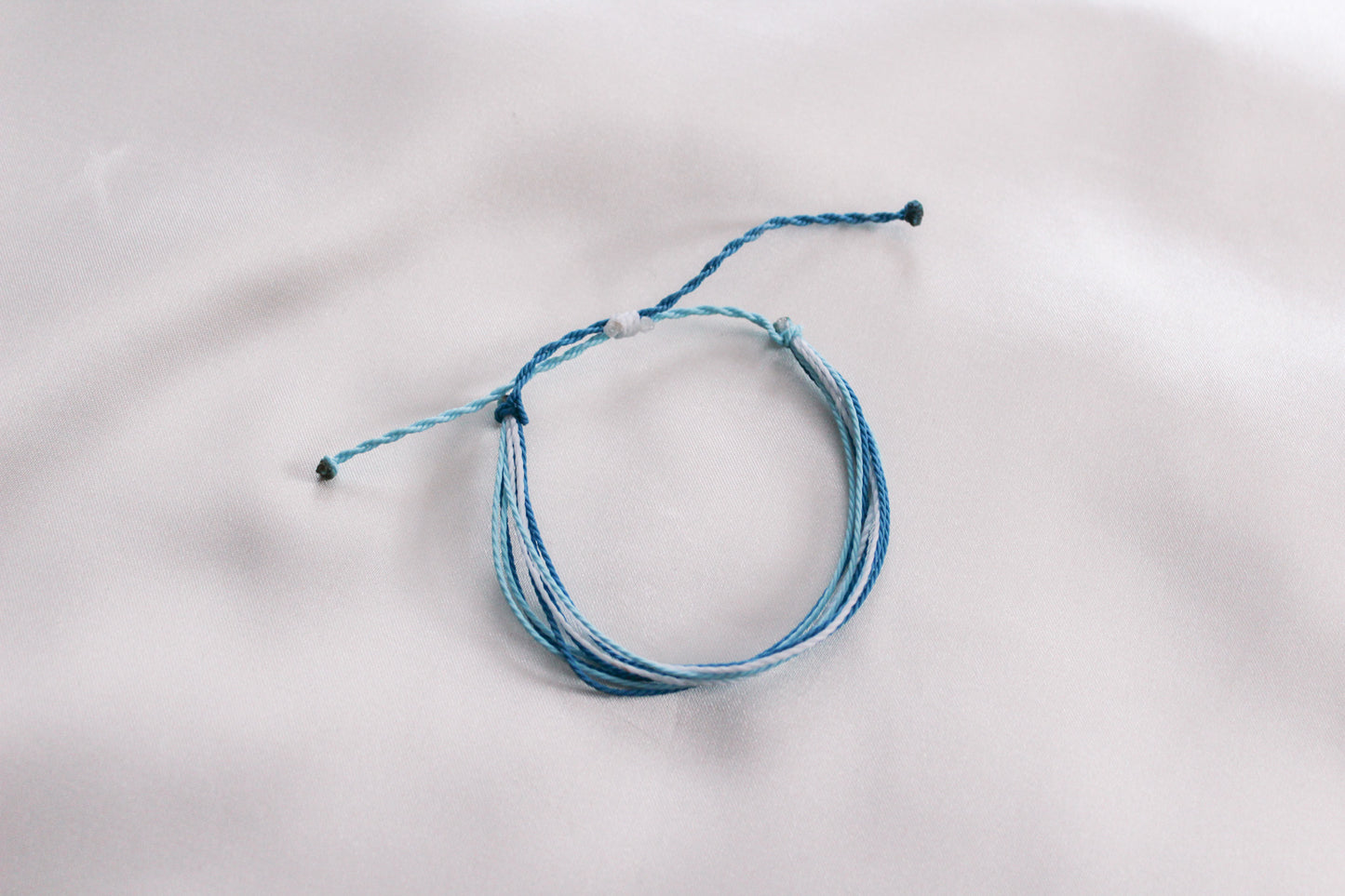 Ice Cap String Bracelet